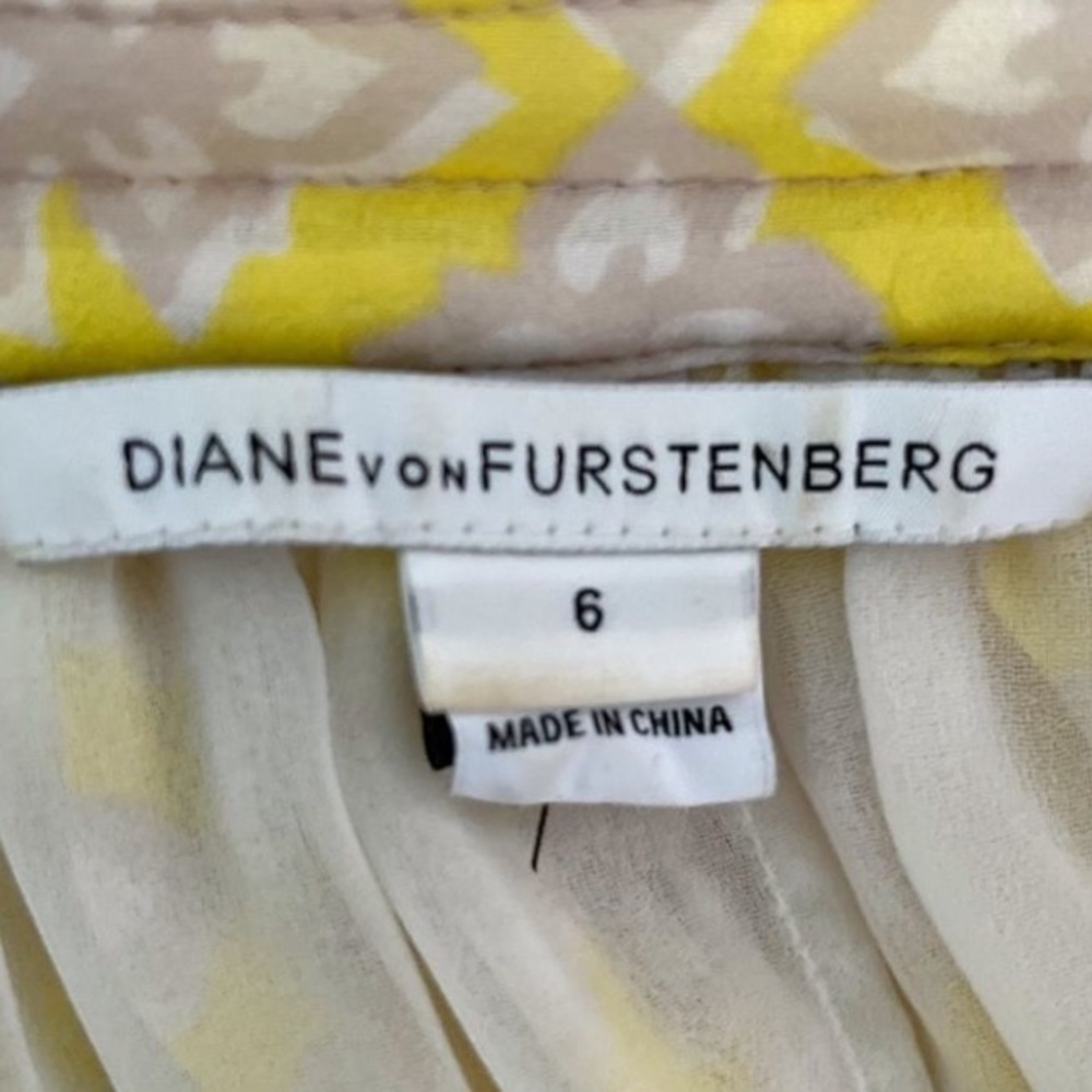 Diane Von Furstenberg Bryn Lightweight yellow Silk Sheer lined chic Blouse Top - Picture 3 of 11